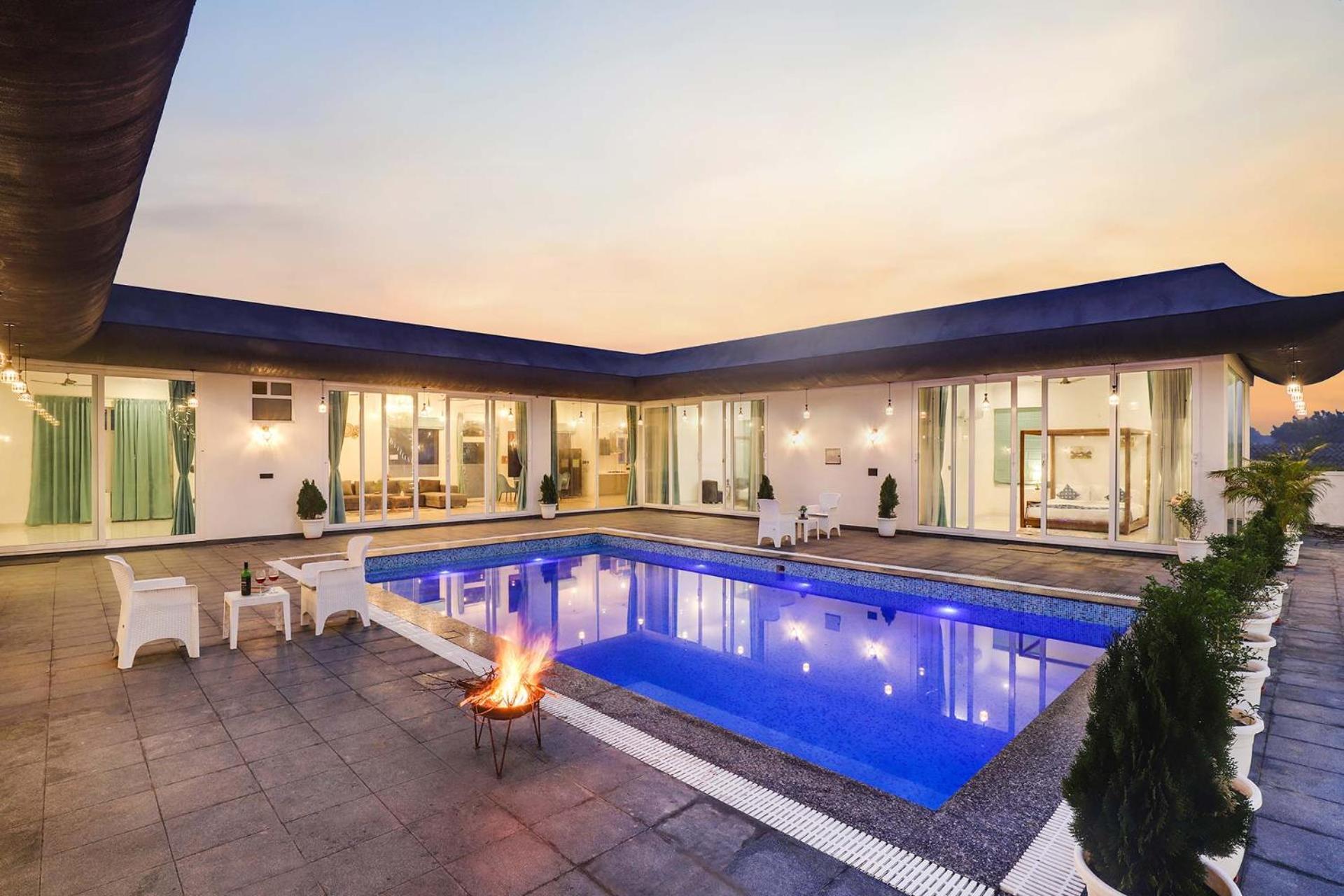Edo Mansion By The Party Citadel - Luxury With Pool, Garden Area, Massive Garden Etc.